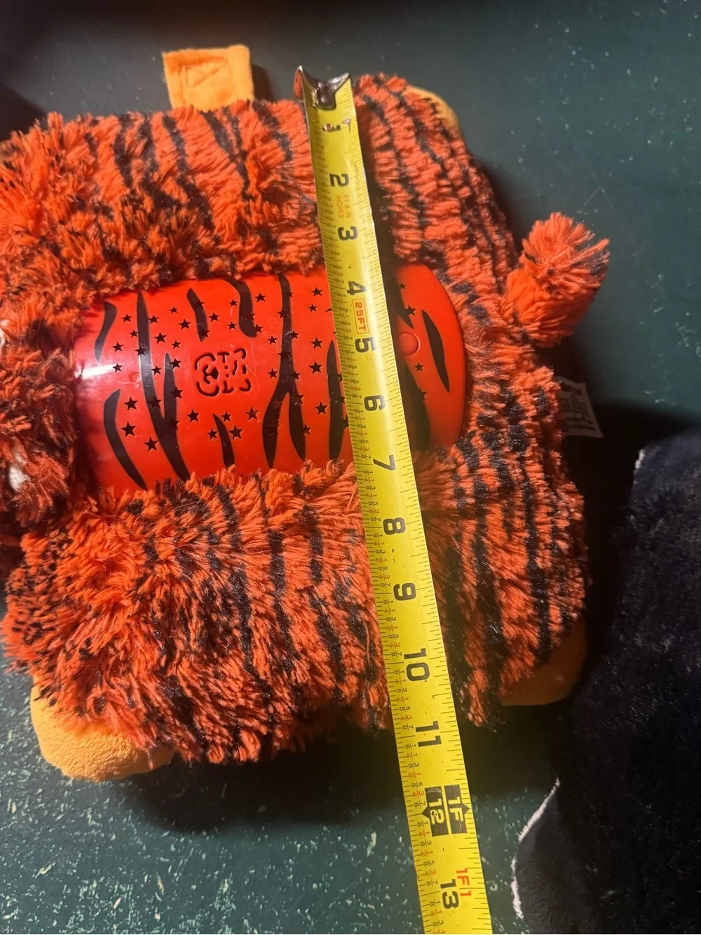 Dream Lites Pillow Pets Tiger and Penguin - tested - pre owned